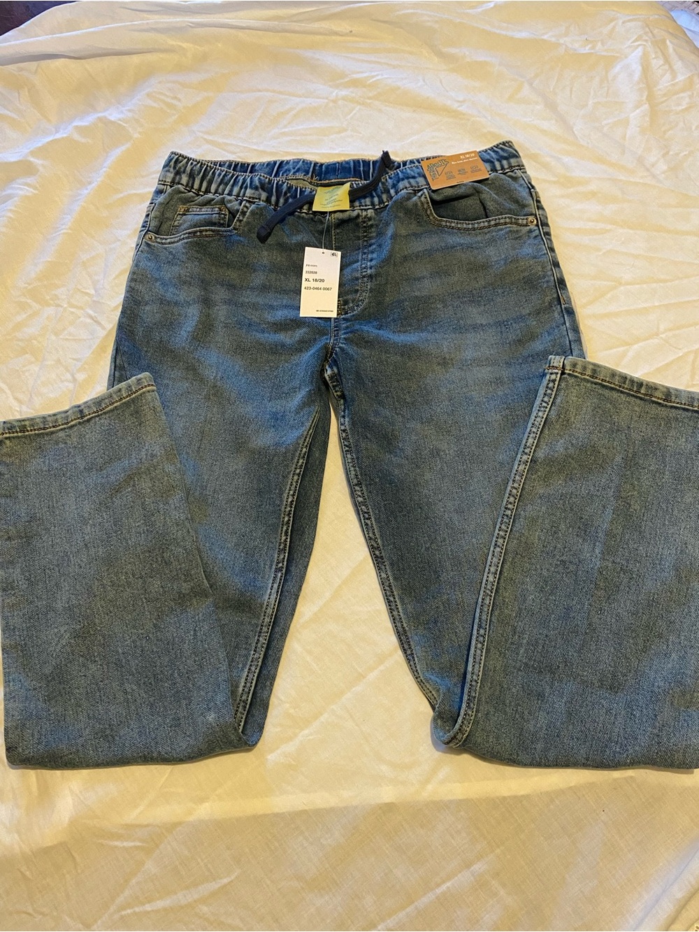 Straight Leg Women's Jeans in Mid Blue with Elastic Waist